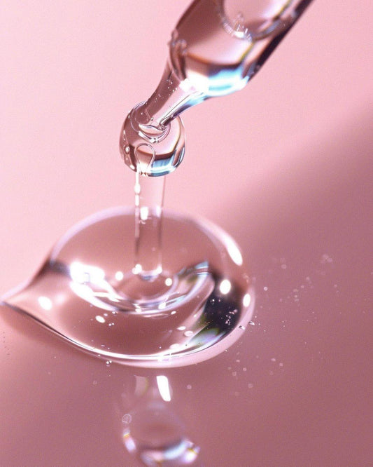 Peptides vs. Oils: What Actually Makes Your Lashes Grow?